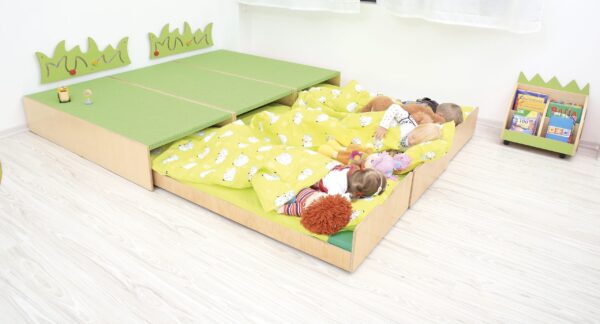 Pedana con letto singolo estraibile senza materasso