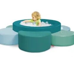 piscina-fiore-con-palline-blue