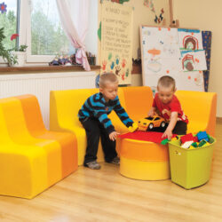 ARREDO-PER-ASILI-DIVANETTO-MEDIO