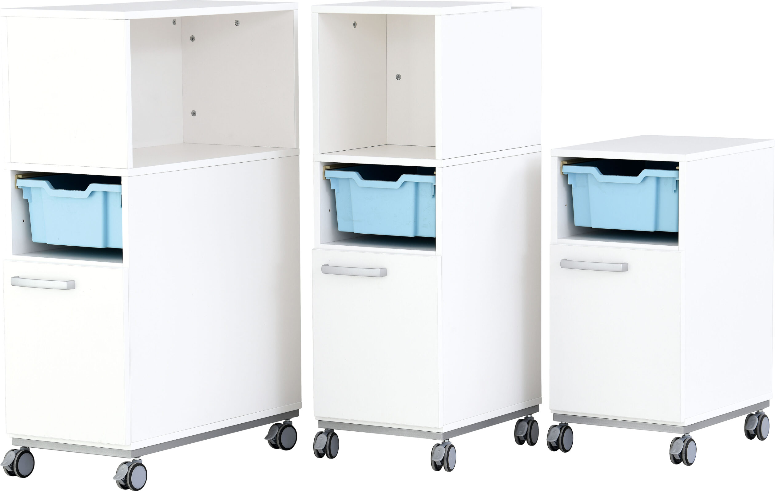 Questo mobiletto è la scelta ideale per chi cerca un arredo pratico, robusto e facilmente adattabile a diverse necessità di organizzazione.
