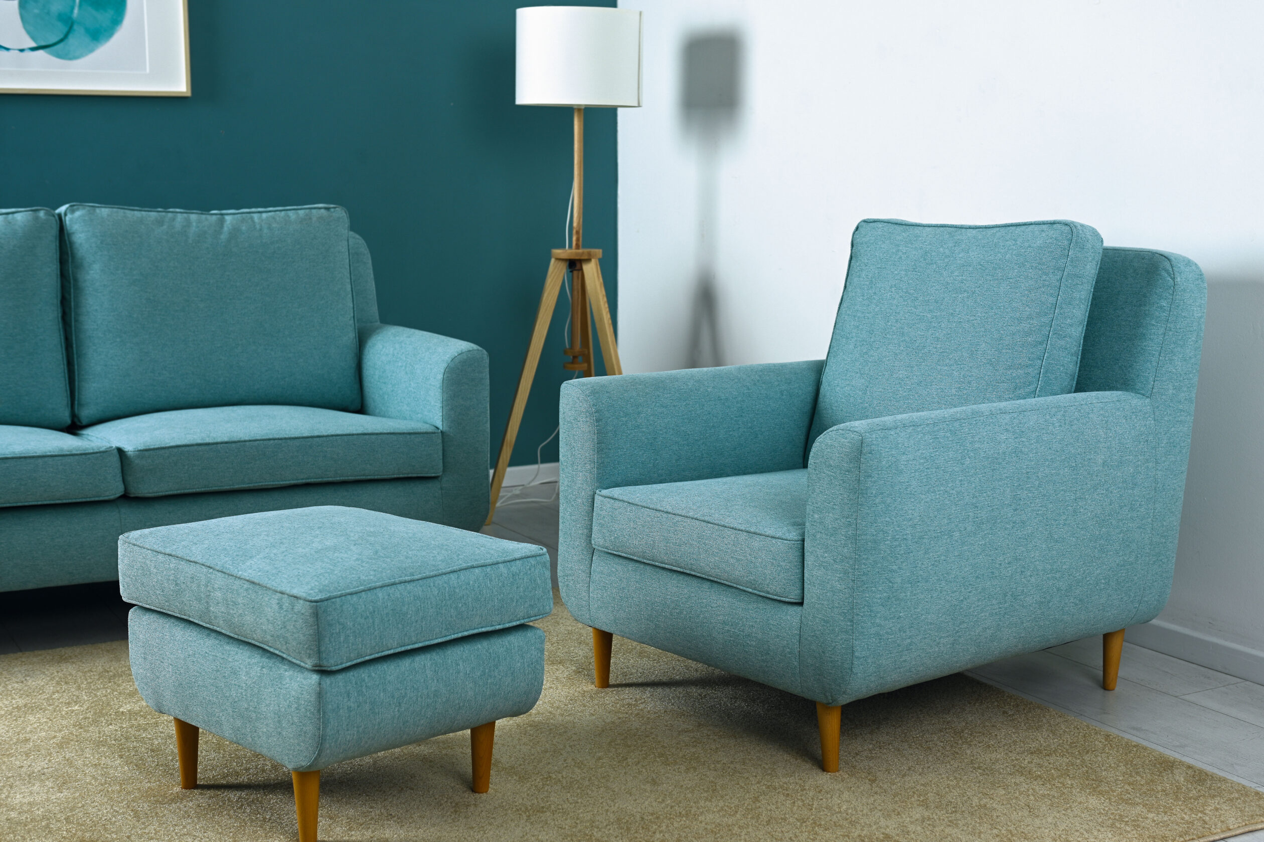 La Poltrona Yoko ha uno stile essenziale, che si ispira al design iconico degli anni ’60.