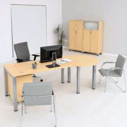 Kvadra - set è perfetto per arredare uffici e spazi di lavoro con stile e funzionalità.
