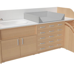 Set fasciatoio XL vasca Realizzato in pannello laminato effetto betulla con spessore di 18 mm, questo set per il bagnetto e il cambio del bambino è progettato per garantire funzionalità, comfort e sicurezza.