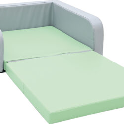 Il lettino pieghevole asilo ignifugo è realizzato in espanso e rappresenta una soluzione versatile e pratica per garantire comfort e funzionalità in ogni ambiente.