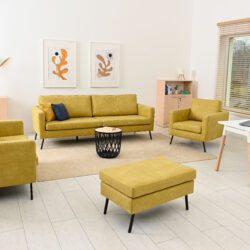 Il design contemporaneo si distingue per le gambe rettangolari in metallo nero, che conferiscono un tocco industrial chic e garantiscono stabilità e resistenza.