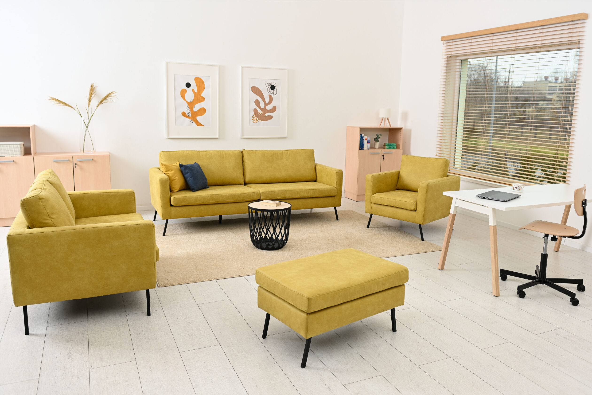 Il Pouf Miami combina perfettamente design moderno e funzionalità, ne risultano arredi eleganti e pratici per ogni ambiente.