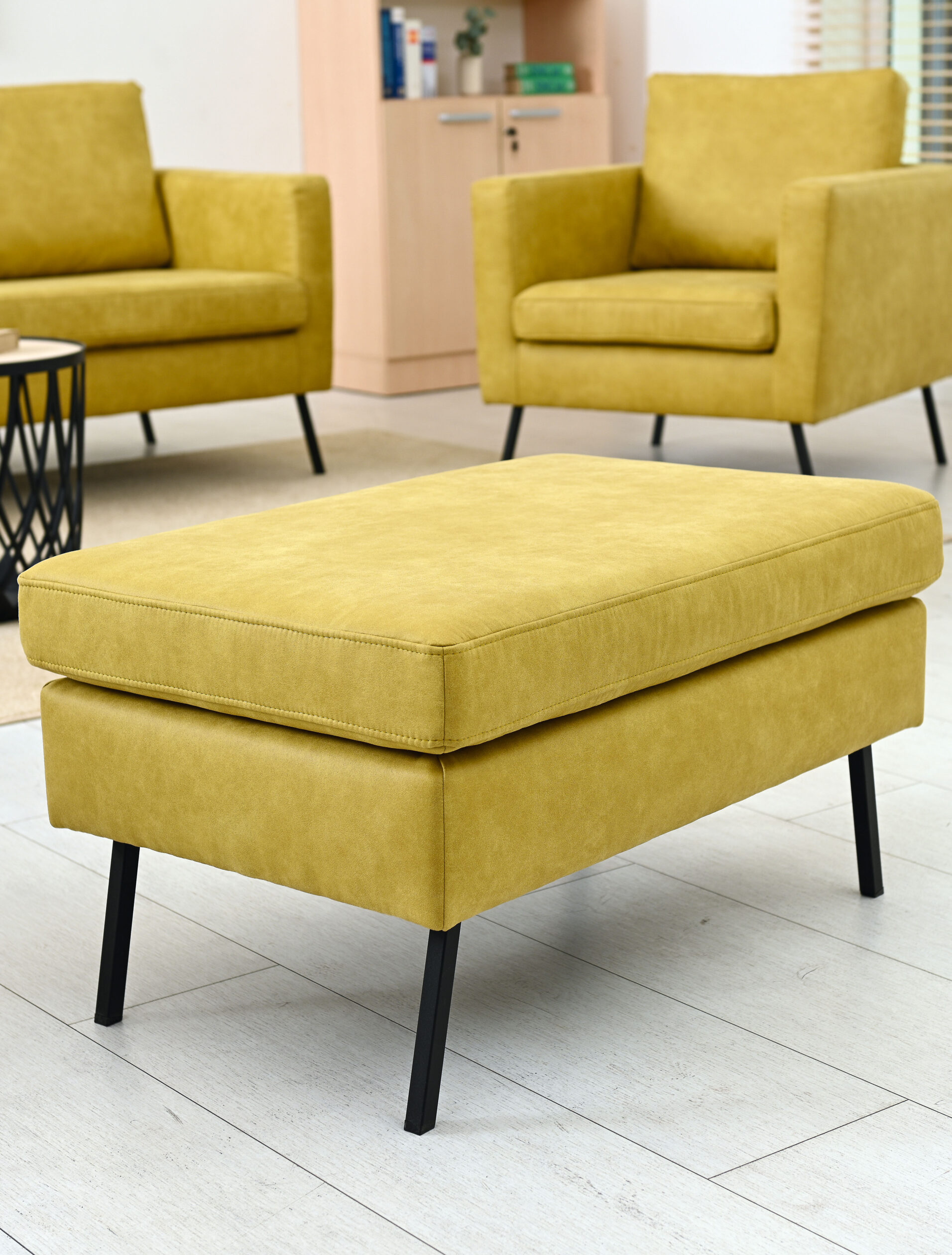 Il Pouf Miami combina perfettamente design moderno e funzionalità, ne risultano arredi eleganti e pratici per ogni ambiente.