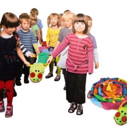 SERPENTONE -PER PORTARE-FUORI-I-BAMBINI-ANELLI-MANIGLIE-ARREDO-PER-ASILI-1