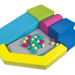arredo-per-asili-Angolo attività con piscina di palline NSNS2197